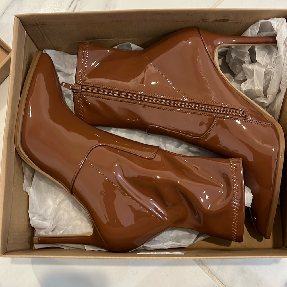 Steve Madden heeled bootie